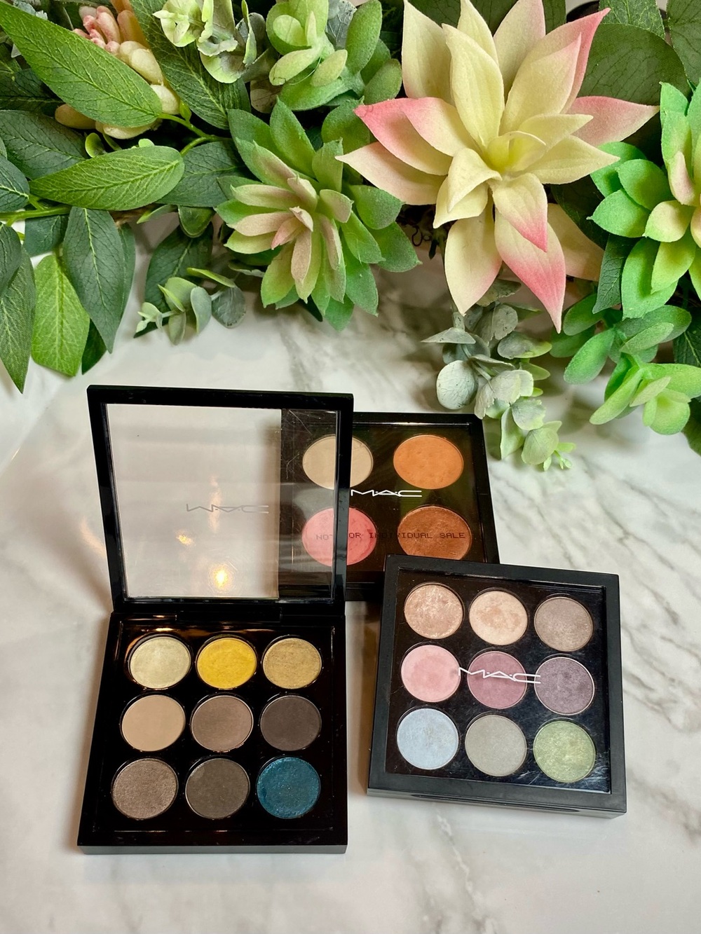 MAC Cosmetics Eyeshadow X9 Pallet (Shades Listed Below)